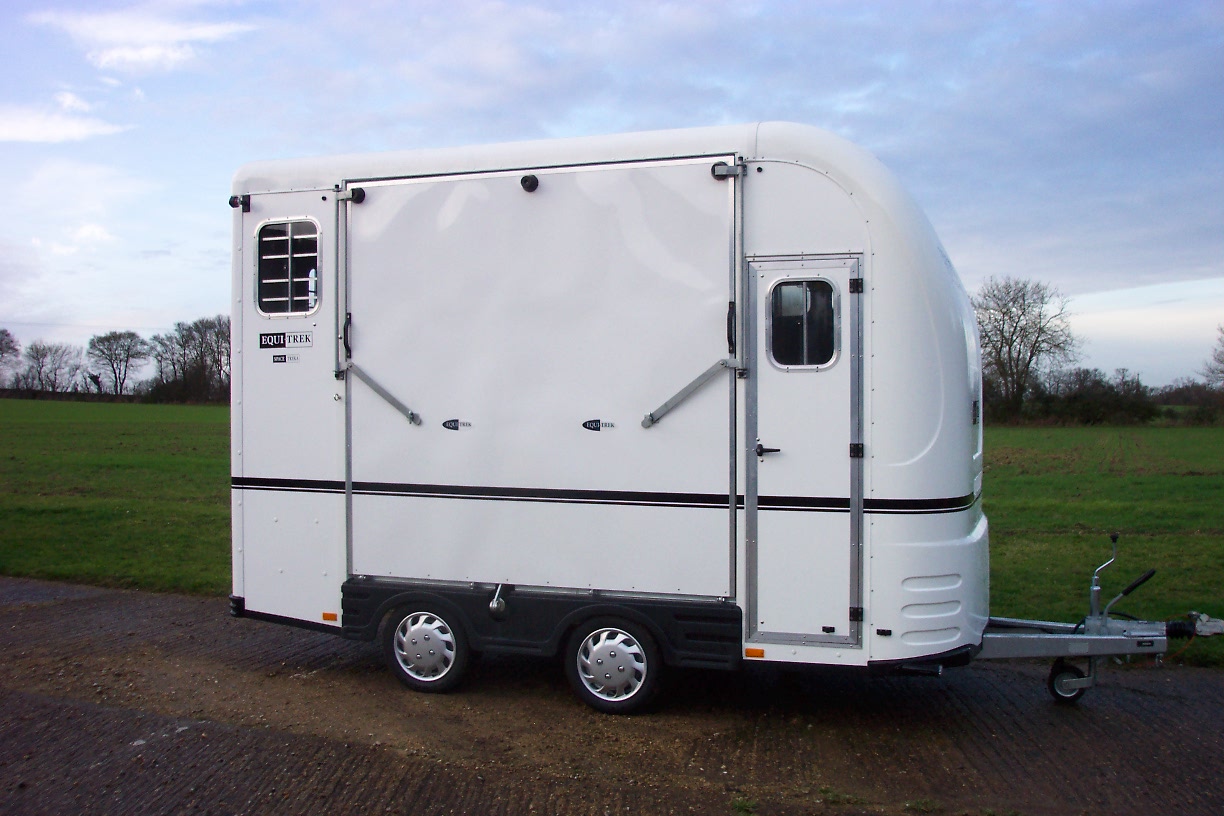 EquiTrek Space Treka L Trailer EquiTrek